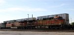 BNSF 4305 & 7263 lead NS train 64D towards Pomona tower